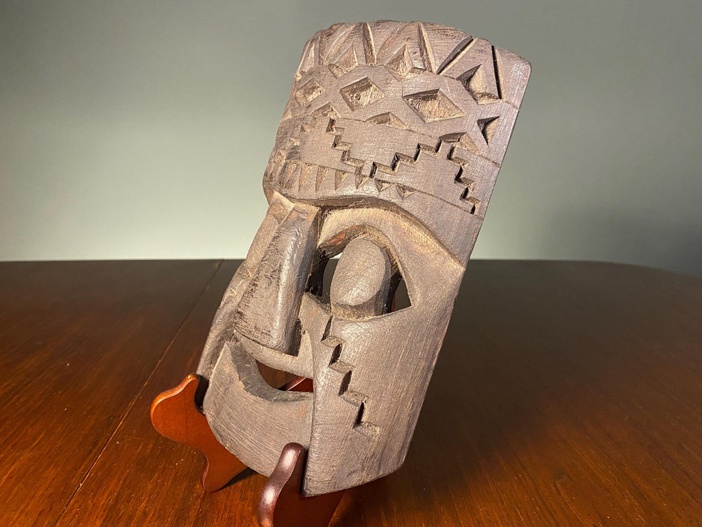 Vintage Peruvian Carved Wooden Mask – 24cm