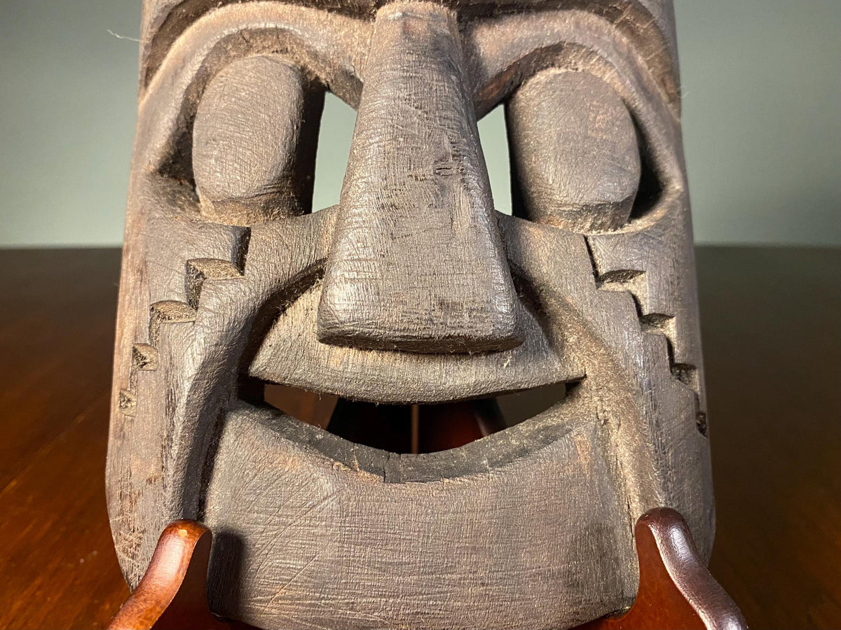 Vintage Peruvian Carved Wooden Mask – 24cm